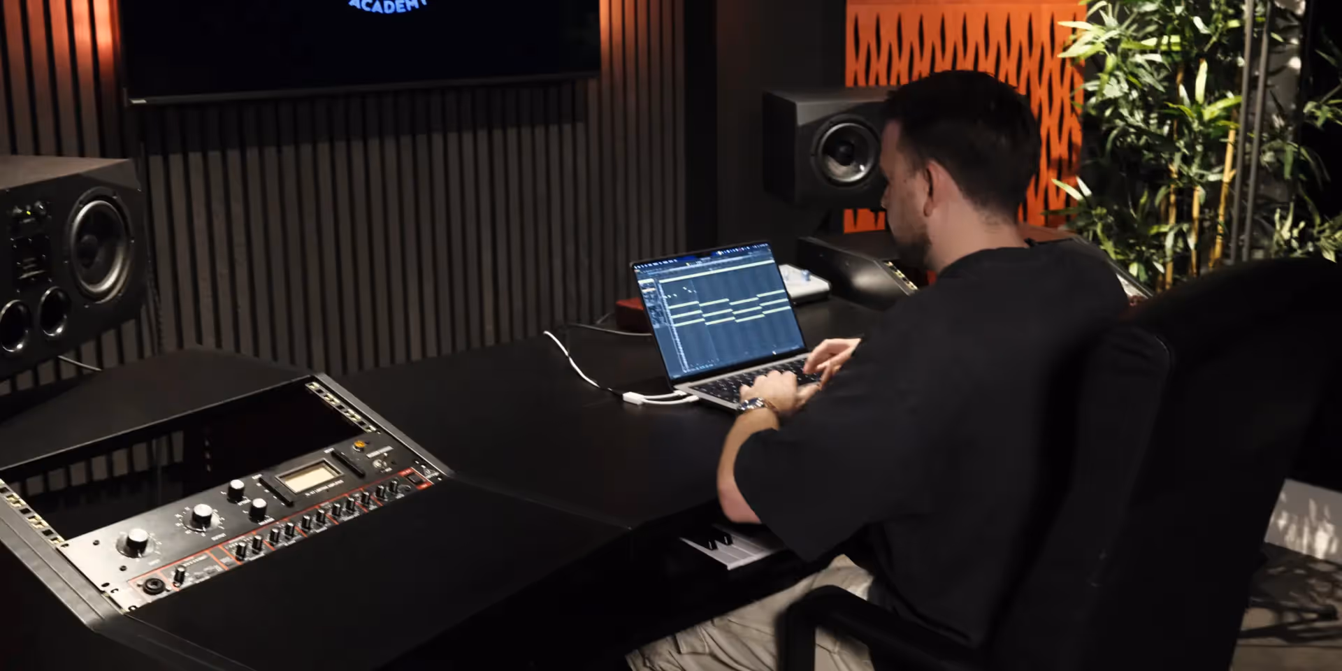How to make Hyper Techno